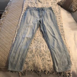 American Eagle high waisted  mom jeans
